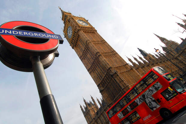 Британия планирует ввести военную подготовку для выпускников школ