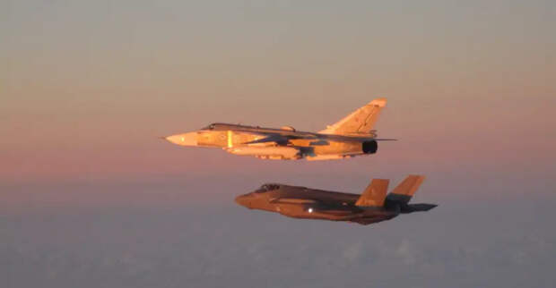 Нидерланды показали «перехват» над Балтикой истребителями F-35 российского разведчика и военно-транспортного самолёта