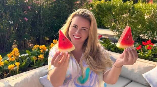 Похудевшая Анна Семенович похвасталась шикарной фигурой в купальнике: смотрим фото красотки