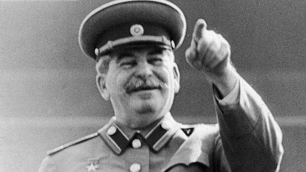 Какие грандиозные проекты Сталина были ликвидированы после его смерти?