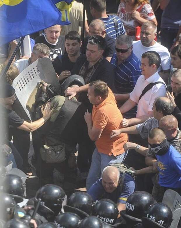 Дебилы, бл...дь! 