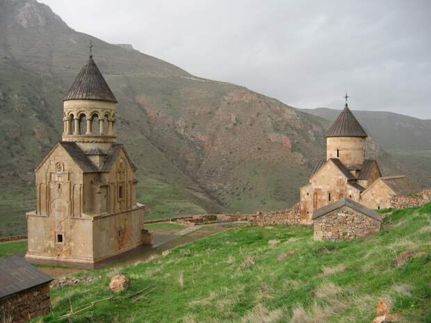 1. Армения — небольшое государство в Закавказье. армения, факт