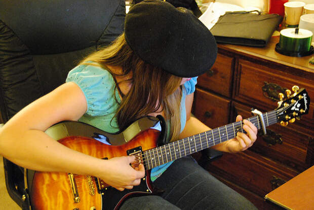 guitar woman