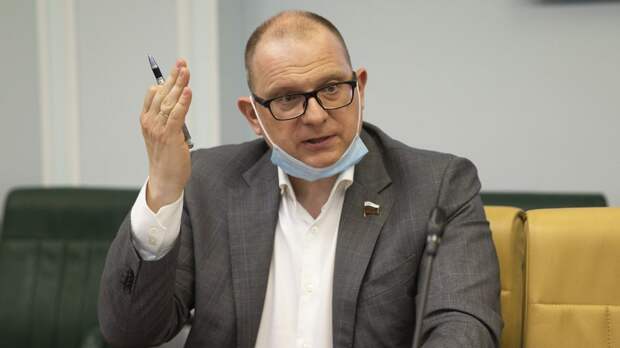 Сенатор Долгов: Россия должна укреплять свои позиции в новом миропорядке