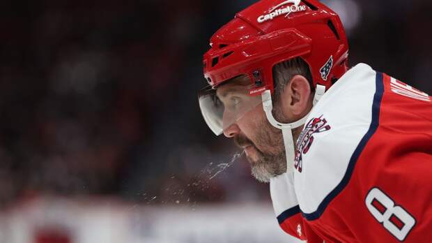 Шарипзянов: «Хотел бы сыграть против Овечкина, он был бы снайпером в КХЛ»