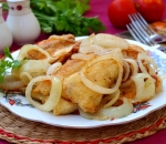 Жареный судак с луком