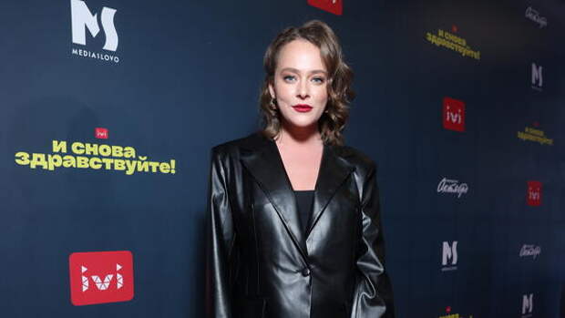 Осужденную Аглаю Тарасову заметили в объятиях известного продюсера — вот кого покорила актриса