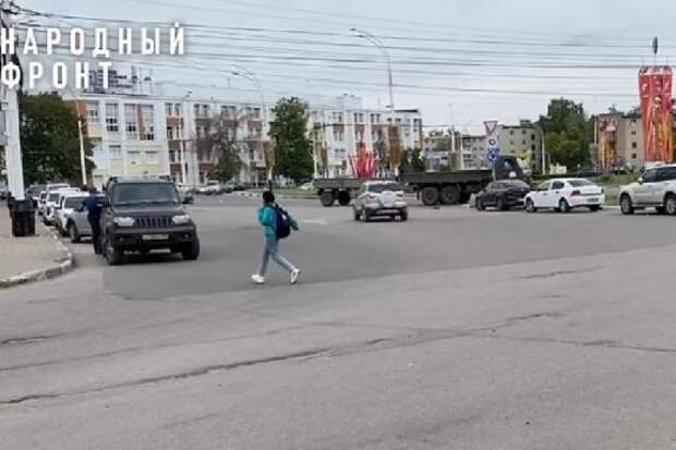 Тамбовчане пожаловались на неудобный пешеходный переход в районе Комсомольской площади