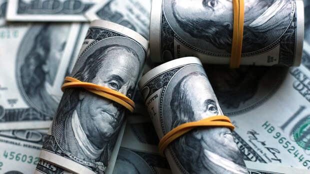 Путин запретил вывозить из России в страны ЕАЭС более $100 тысяч наличными