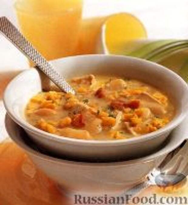 Фото к рецепту: Куриный суп с фасолью, кукурузой и беконом