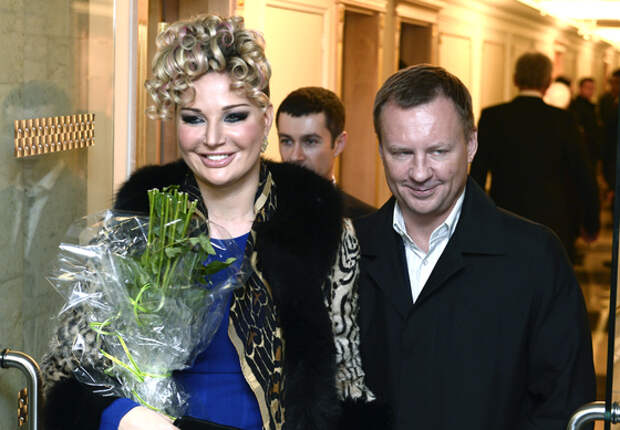 Депутат Мария Максакова с мужем Денисом Вороненковым