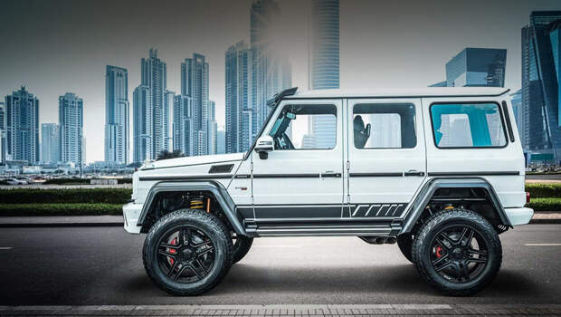 Mercedes g,Mercedes g amg. Цена раритетной машины начинается с 209 000 евро (15,7 млн рублей) без учёта налогов. И это ещё по-божески. Предыдущий вариант такого же Гелика стоил 292 385 евро (22 млн). Заметим, что новый Mercedes-AMG G 63 уже побывал в стенах Брабуса.