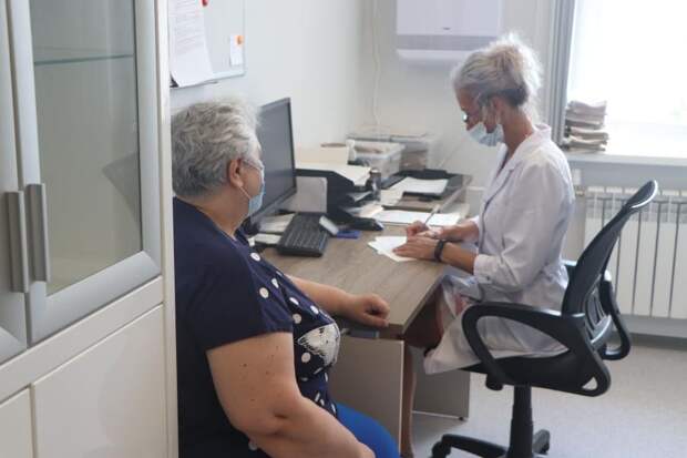 Бабушка в поликлинике сказала одну фразу — и я передумала разводиться