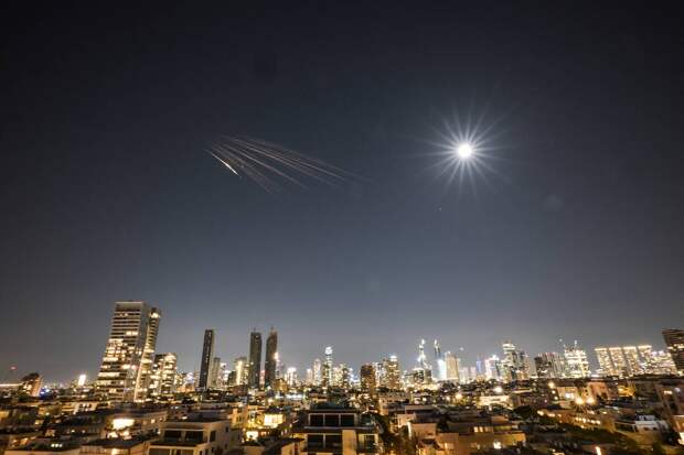 Иран нанес удар возмездия за атаку на начальную школу