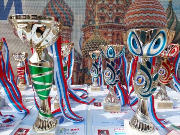 Команда спортсменов из Савеловского выиграла первенство Москвы по фехтованию