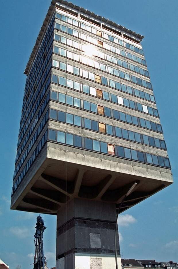 Башня «Астра Хаус» германская пивная слава или дом на столбе