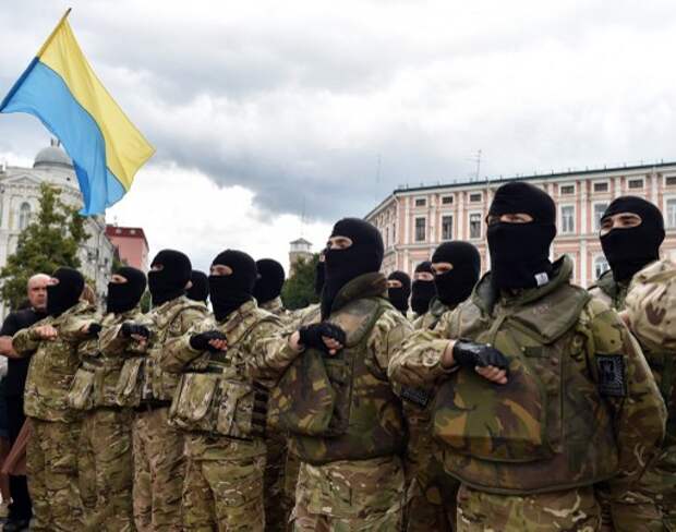 Украина снова оказалась на грани военного переворота