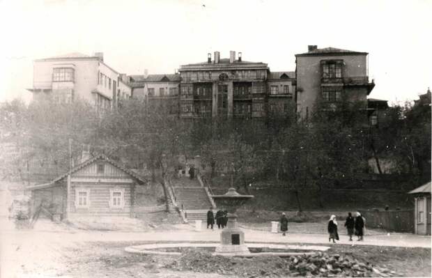 «Сколько ни закачивай бетон – не поможет»: что решит судьбу Мергасовского дома