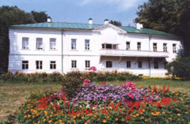 Основан Государственный музей-усадьба Льва Толстого «Ясная Поляна»
