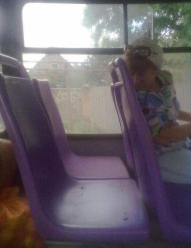 сиденье в маршрутке