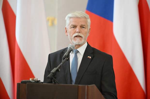 Президент Чехии сообщил Зеленскому о готовности пойти на болезненные уступки