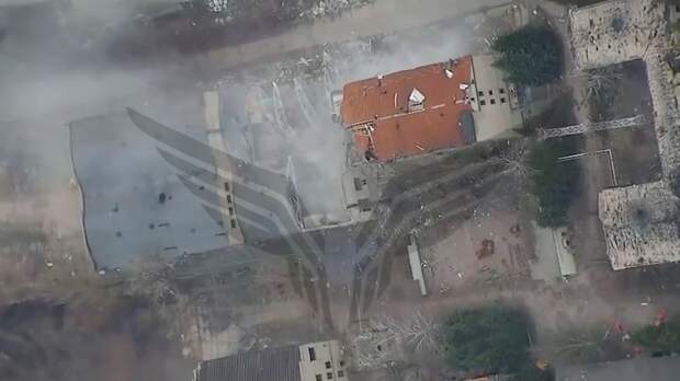 Экипажи ВКС России и дроноводы уничтожили пункты управления БПЛА врага