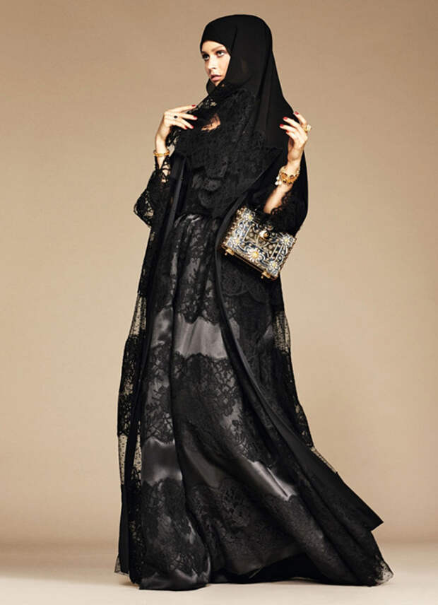 Изящные кружева.The Dolce & Gabbana Abaya Collection.