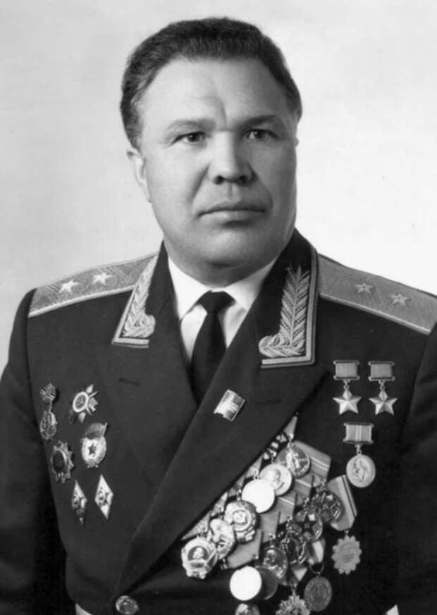 А.П.Шилин (1924-1982). Источник - https://ar.culture.ru/ru/subject/frontovymi-dorogami-chast-2