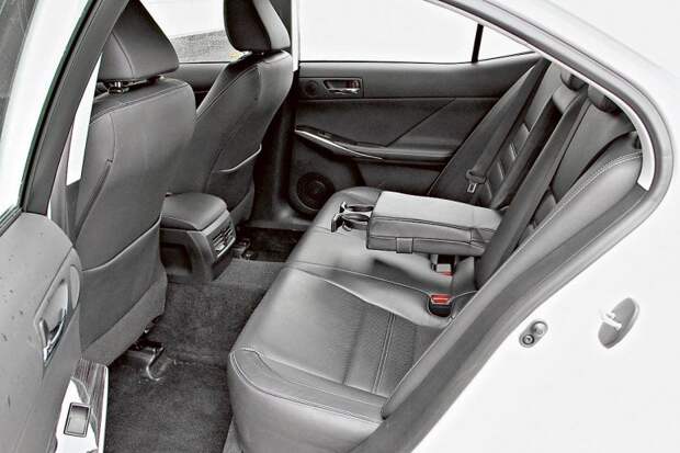 Lexus IS 250, 2 182 000 руб.