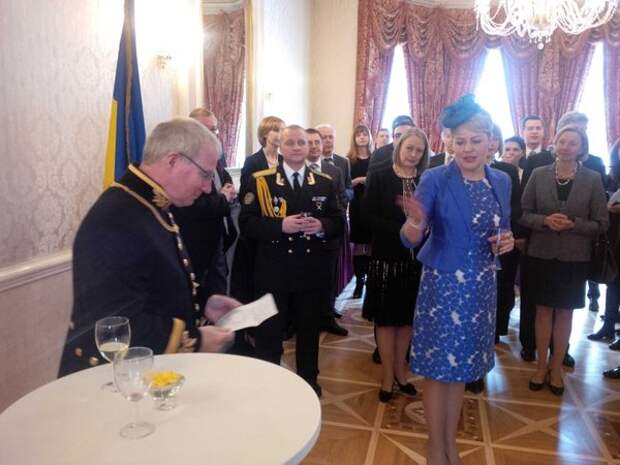 Украинские селюки на приеме у английской королевы