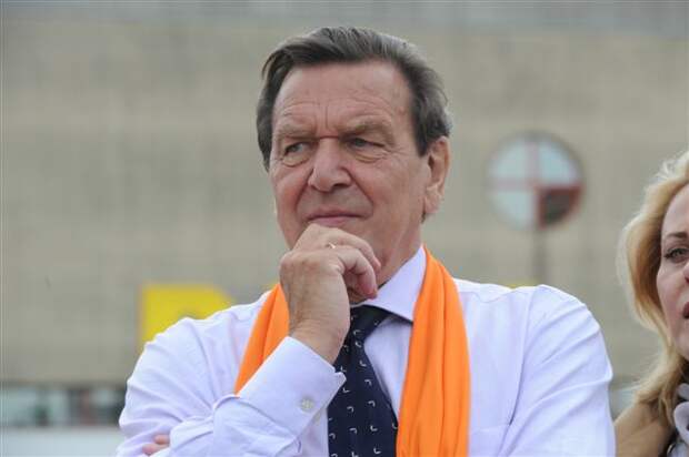 Экс-канцлер ФРГ Шрёдер заявил о потере Евросоюзом международного значения