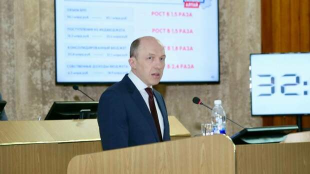 Губернатор Республики Алтай Хорохордин подвел итоги работы правительства