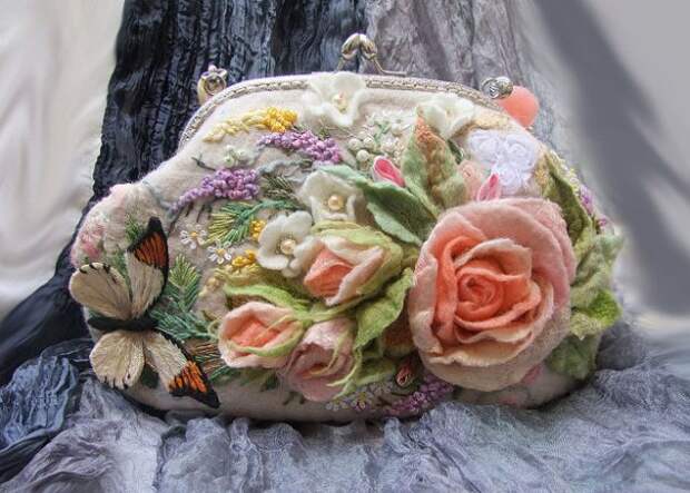 Валяные арт-сумки «Весна под рукой»