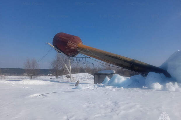МЧС: обрушение водонапорной башни оставило без воды жителей села под Ульяновском