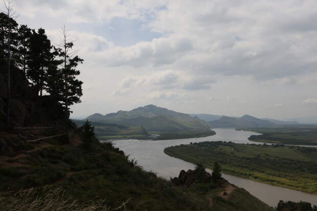 Стала известна возможная причина трагедии с туристами на горе в Бурятии