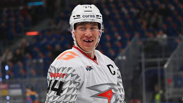 Ги Буше поздравил Шарипзянова с рекордом: «Он невероятный лидер и отличный человек»