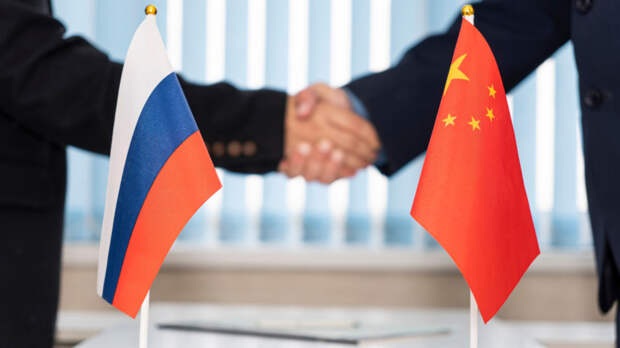 Китай считает важным укреплять координацию с Россией для защиты интересов развивающихся стран