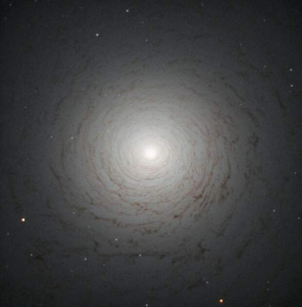 Галактика NGC 524