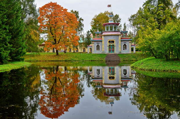 Осенний Петергоф и Царское село в фотографиях Юрия Югансона