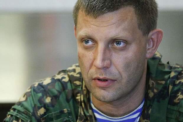 Захарченко приказал вернуть тяжелое вооружение на фронт Захарченко приказал вернуть тяжелое вооружение на фронт