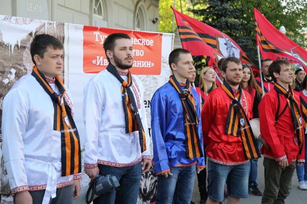 У посольства Польши в Москве сегодня беспокойно история, факты, юмор