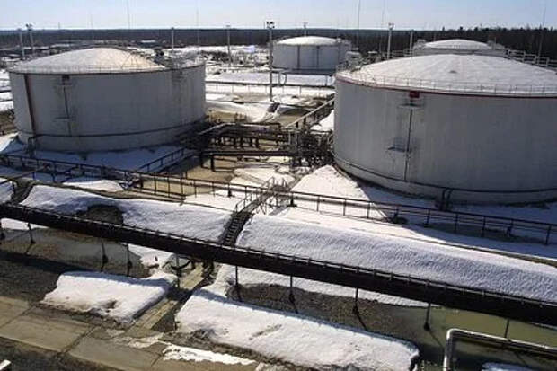 Поставки российской нефти в Индию рухнули