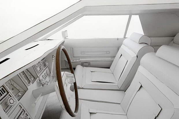 Картонный Lincoln Continental авторства Shannon Goff