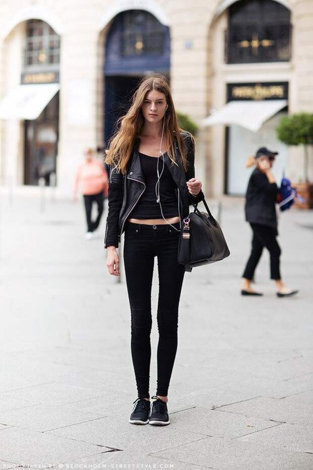 Total black street style