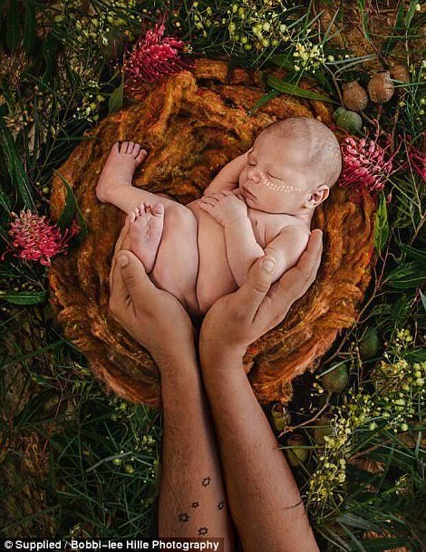 Удивительные фотографии новорожденных с культурным колоритом беременность, дети, коренные жители, красиво, материнство, племена, фото, фотограф