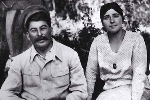 Сталин и Аллилуева. /Фото:cont.ws