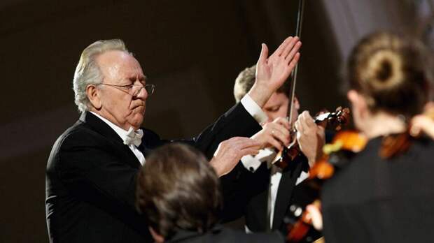 В Петербурге объявлен конкурс на проект мемориальной доски Темирканову