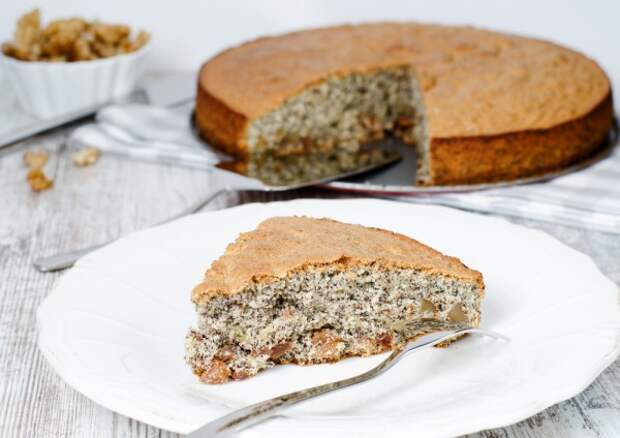 Пирог с грецкими орехами