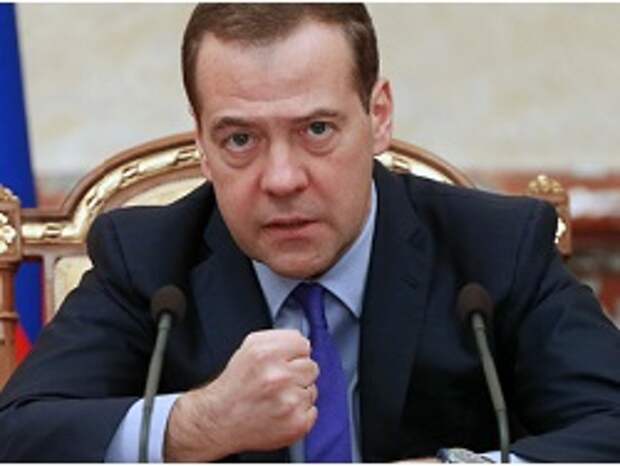 Дмитрий Медведев требует остановить воровство газа и нефти