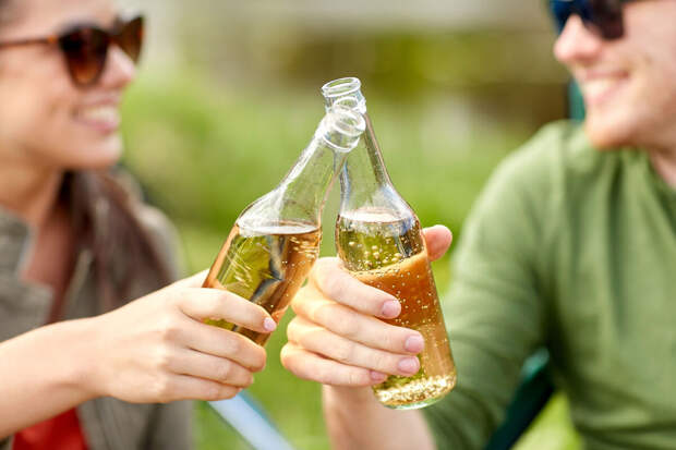 Психиатр Рудковский: весной растет число алкогольных срывов из-за пива